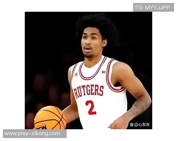 76人新秀埃奇库姆表现起伏13投仅4中三分失准仍贡献14分6板3助