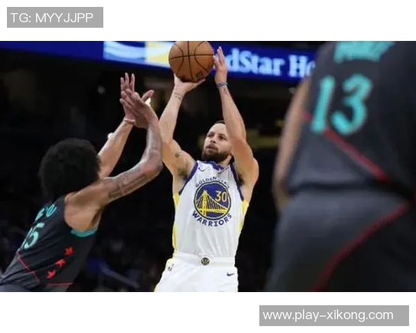 赛斯库里自信发声称自己在三分和中距离投篮方面表现出色并被低估 赛斯库里自信发声称自己在三分和中距离投篮方面表现出色并被低估