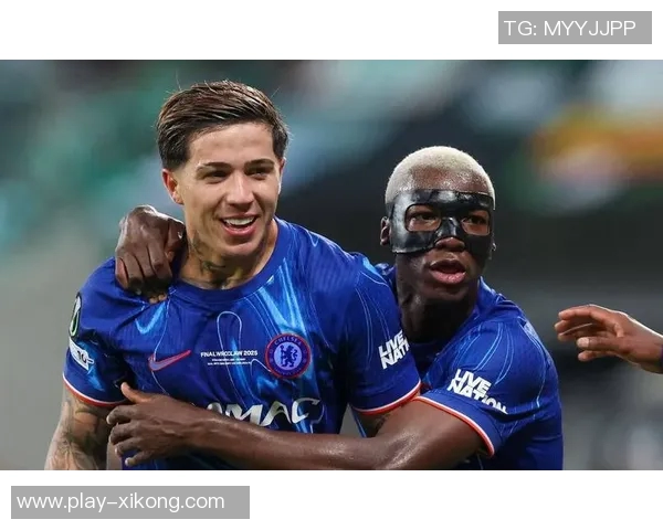 凯塞多世界波助力切尔西战胜利物浦荣膺最佳球员