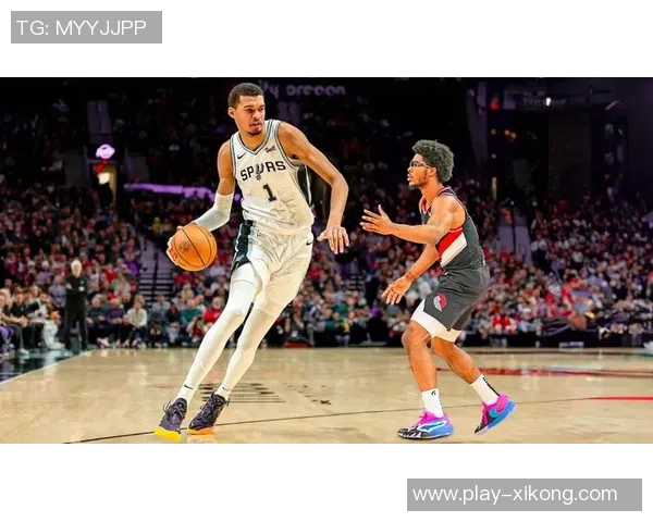 2米26控卫文班亚马展现全能球技助攻队友三分球精彩瞬间