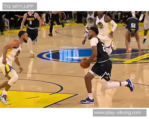 卡梅隆约翰逊首节三分球失准仅得1分2板2助状态堪忧