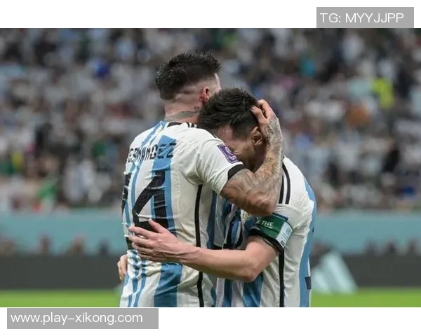 萨内蒂盛赞梅西成就阿根廷梦想称其为杰出领袖与足球传奇 萨内蒂盛赞梅西成就阿根廷梦想称其为杰出领袖与足球传奇