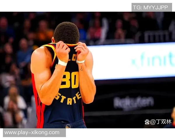 戈登称赞库里超难三分将比赛拖入加时展现真正的斯蒂芬风采